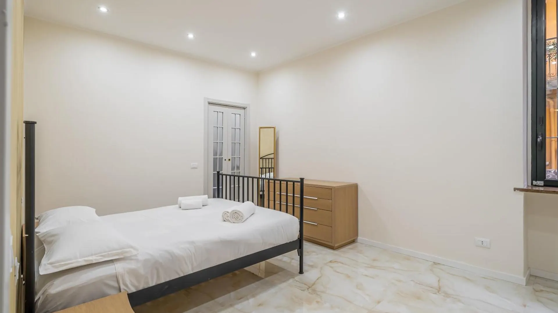 Milano Rottole District - Cosy And Modern Apt! contacts